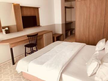 Фото номера Двухместный номер с 1 кроватью и балконом Отель Hotel Clas Mamaia Nord г. Мамайя Норд – Нэводари 4