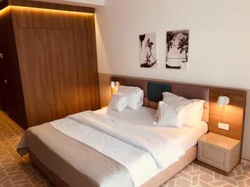 Фото номера Двухместный номер с 1 кроватью и балконом Отель Hotel Clas Mamaia Nord г. Мамайя Норд – Нэводари 10