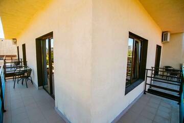 Фото номера Двухместный номер с 1 кроватью и балконом Гостевой дом Casa Roma г. Мамайя Норд – Нэводари 15