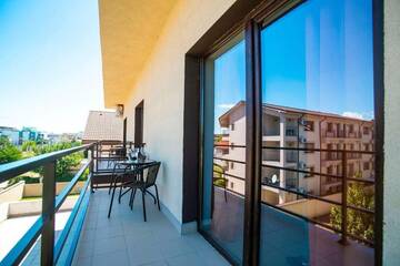 Фото номера Двухместный номер с 1 кроватью и балконом Гостевой дом Casa Roma г. Мамайя Норд – Нэводари 60