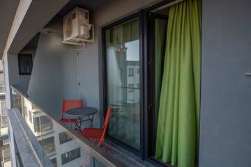 Фото номера Двухместный номер с 1 кроватью и балконом Отель Hotel Excelsior Mamaia Nord г. Мамайя Норд – Нэводари 21