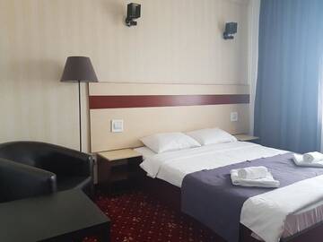 Фото номера Двухместный номер с 1 кроватью и балконом Отель Hotel Napoli,Mamaia Nord г. Мамайя Норд – Нэводари 10