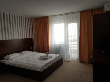 Фото номера Двухместный номер с 1 кроватью и балконом Отель Hotel Napoli,Mamaia Nord г. Мамайя Норд – Нэводари 11