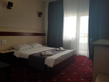 Фото номера Двухместный номер с 1 кроватью и балконом Отель Hotel Napoli,Mamaia Nord г. Мамайя Норд – Нэводари 19
