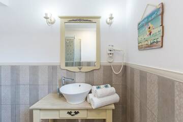 Фото номера Апартаменты с балконом Гостевой дом The Shore House г. Мамайя Норд – Нэводари 35